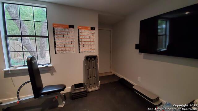 9810 Park Dr Property Photo 42