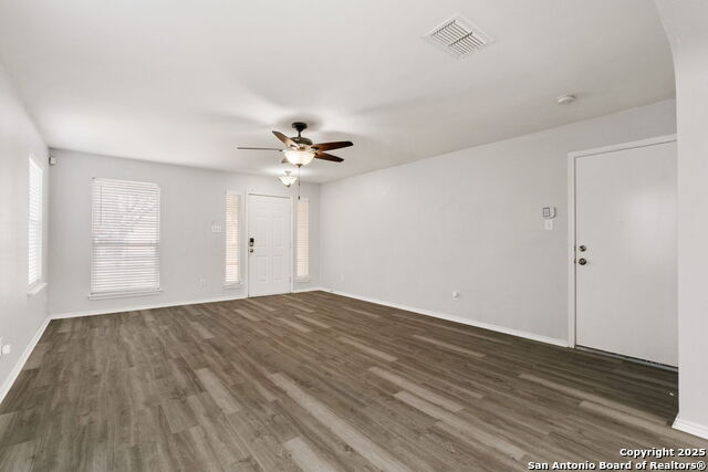 431 Golden Walk Property Photo 5