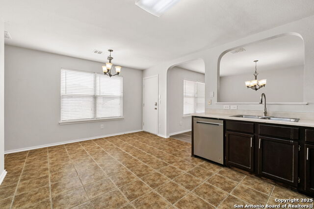 431 Golden Walk Property Photo 9