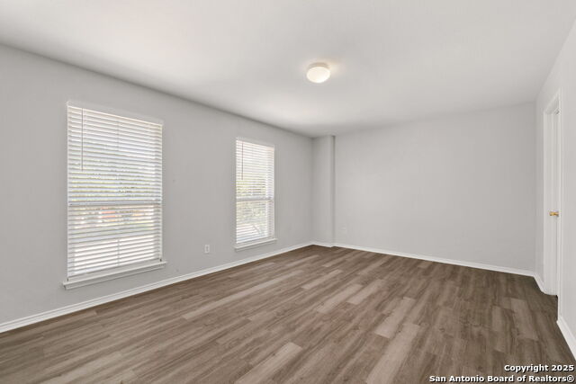431 Golden Walk Property Photo 14