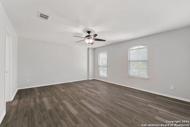 431 Golden Walk Property Photo 15