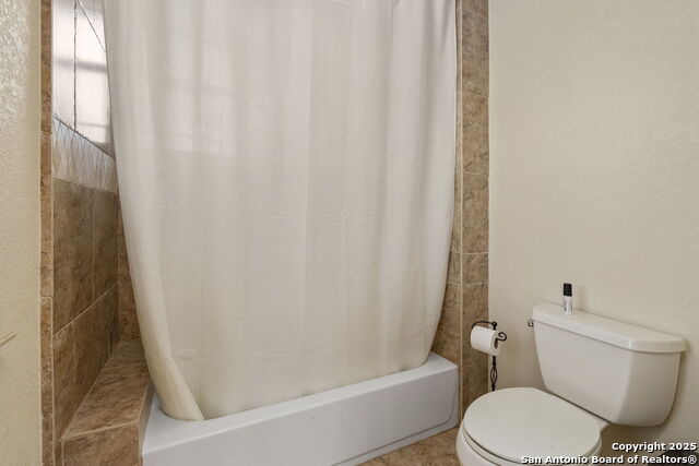443 Rosewood Dr Property Photo 28