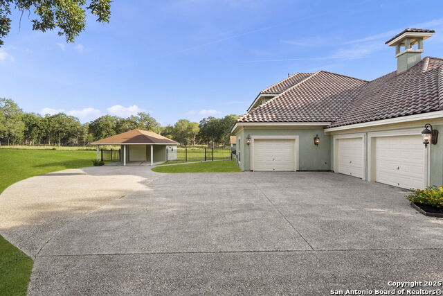 443 Rosewood Dr Property Photo 43