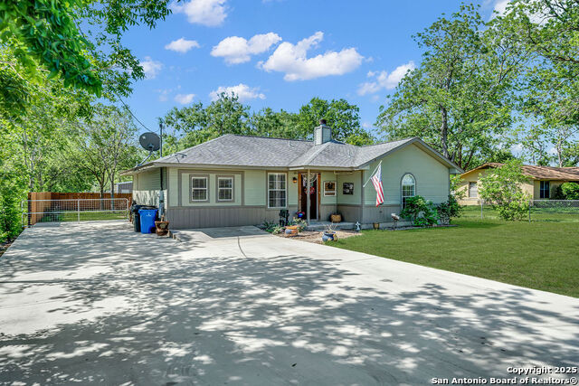 250 Kimball Property Photo 3