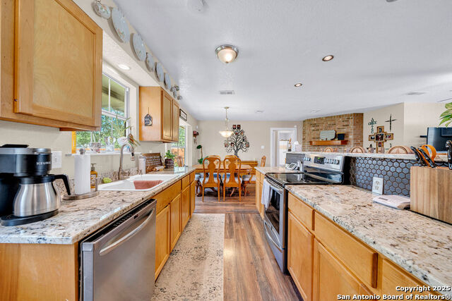 250 Kimball Property Photo 12