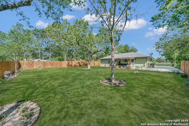 250 Kimball Property Photo 22