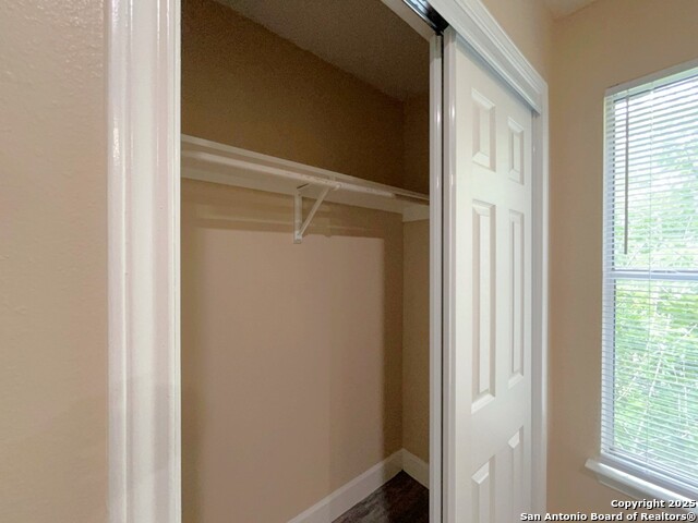 7571 Windsor Oaks Property Photo 15