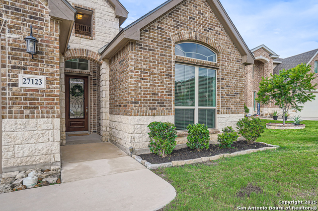 27123 Brook Bnd Property Photo 1
