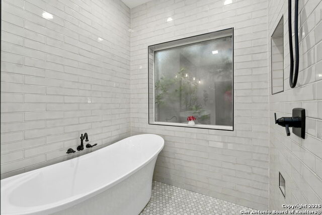 608 Kendall Pkwy Property Photo 21