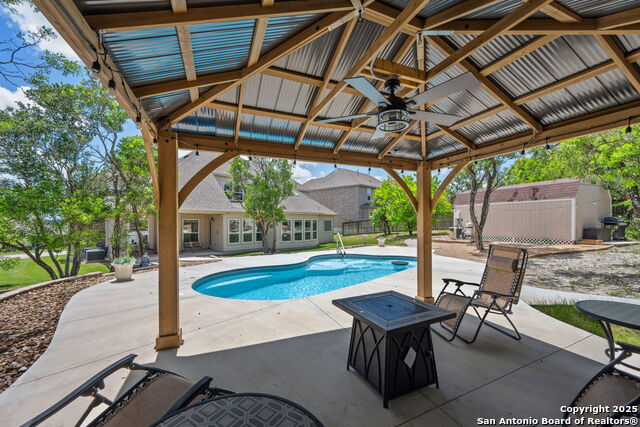 208 Roundtop Hill Property Photo 1