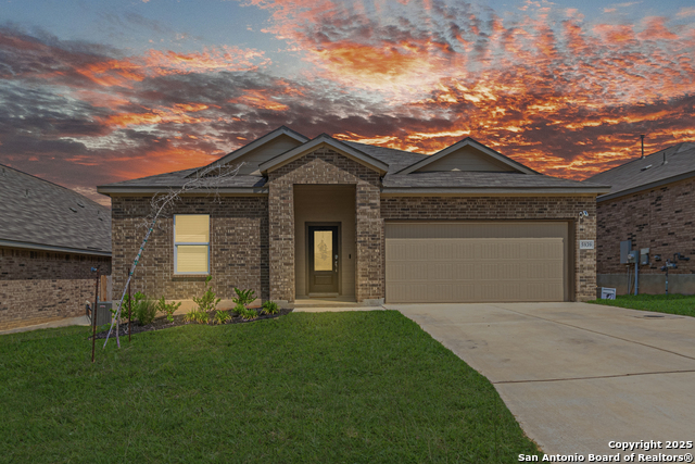 5939 American Elm Property Photo 1
