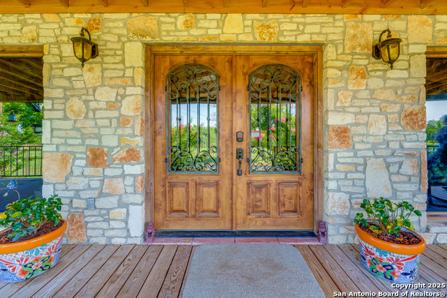 10745 Rosemar Ln Property Photo 5