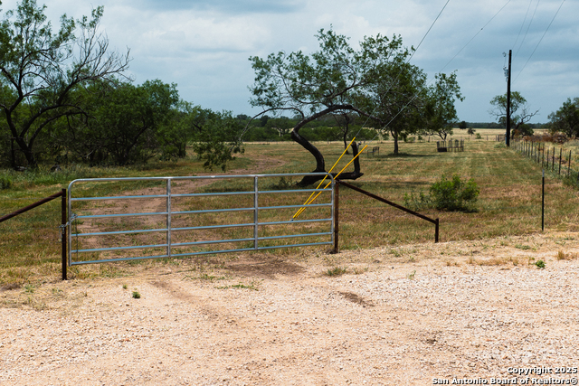 310 Western Property Photo 1