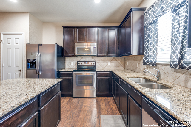 15923 Silver Rose Property Photo 5