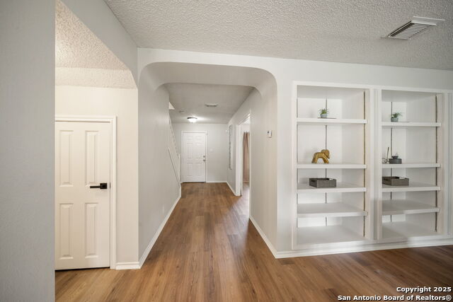 7007 Jade Field Property Photo 6