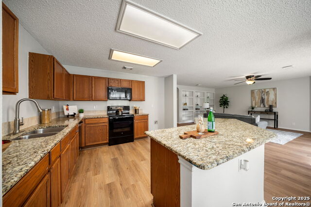 7007 Jade Field Property Photo 12