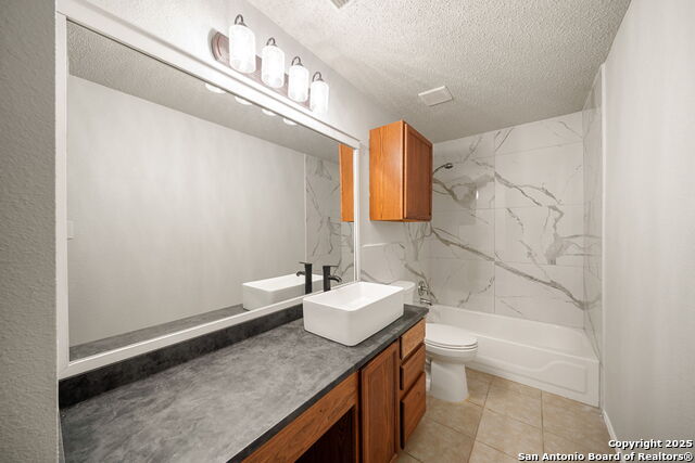 7007 Jade Field Property Photo 25