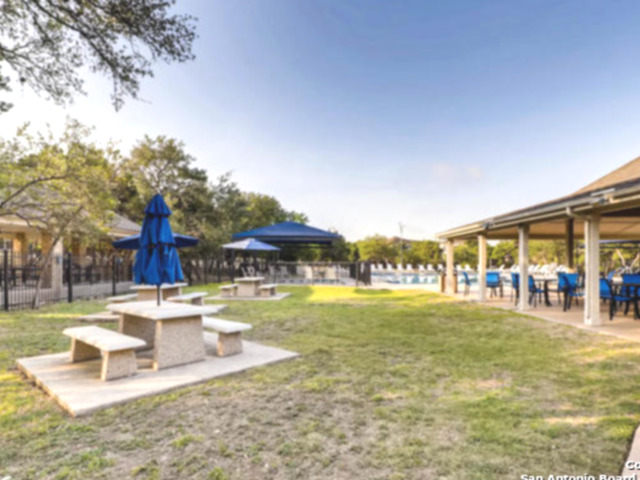 1660 Spice Spring Property Photo 14