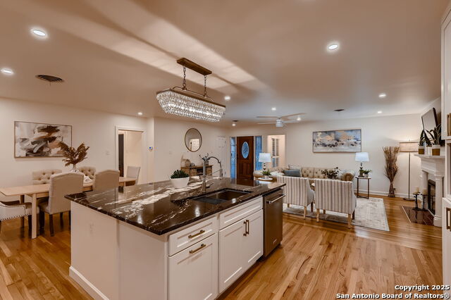 325 Canterbury Hill Property Photo 12