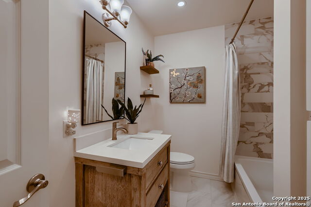 325 Canterbury Hill Property Photo 22
