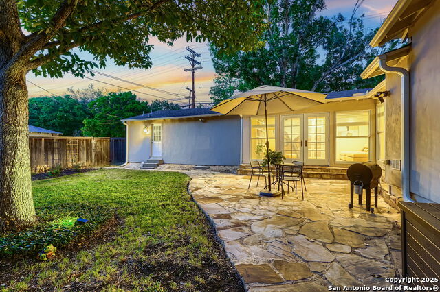 325 Canterbury Hill Property Photo 28