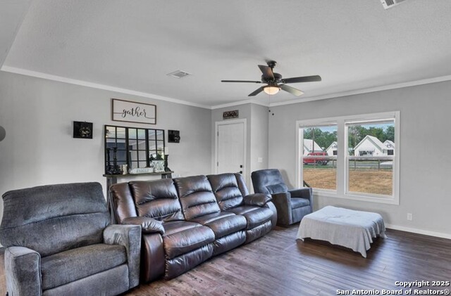 402 Free Timber Lane Property Photo 5