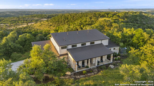 118 Sheridan Property Photo 3