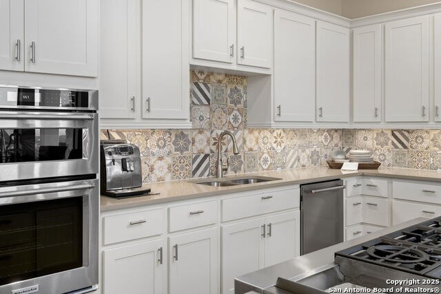 118 Sheridan Property Photo 9