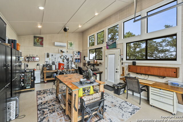 118 Sheridan Property Photo 32