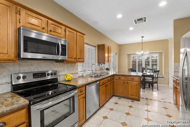 19502 Encino Bow Property Photo 10