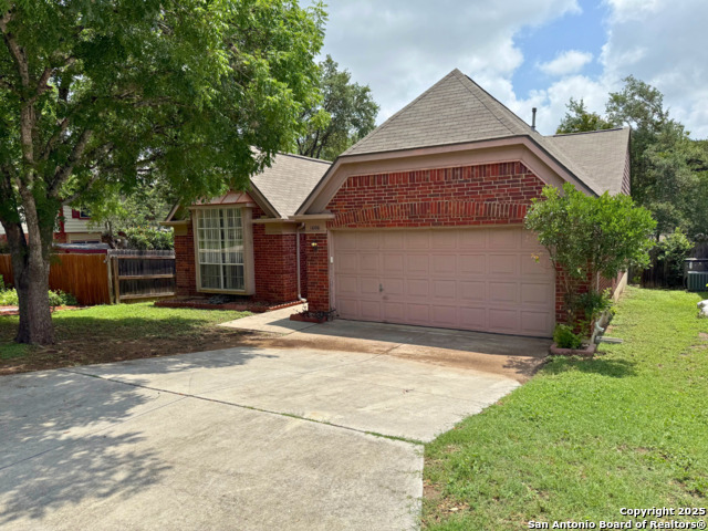 1606 Kingsbridge Property Photo 1