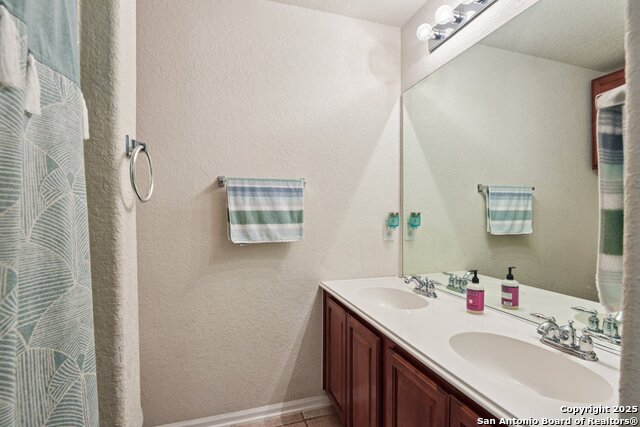 1011 Parter Pond Property Photo 28