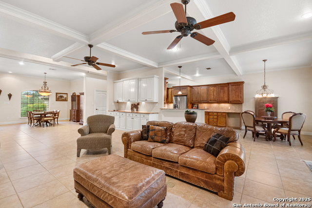 106 Oak Meadow Ln Property Photo 18