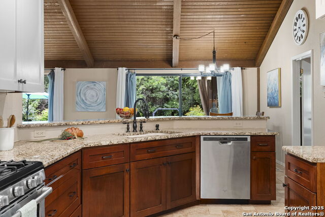 14027 Rocky Pine Woods Property Photo 18