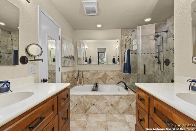 14027 Rocky Pine Woods Property Photo 22