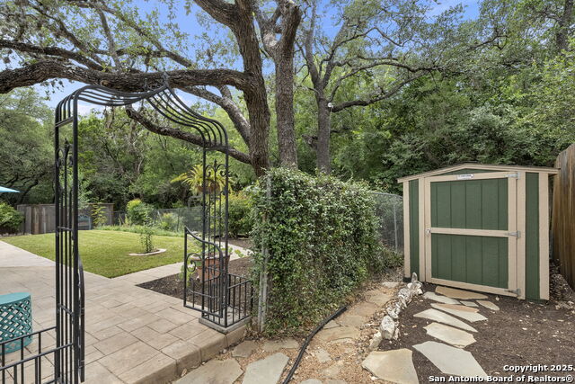 14027 Rocky Pine Woods Property Photo 36