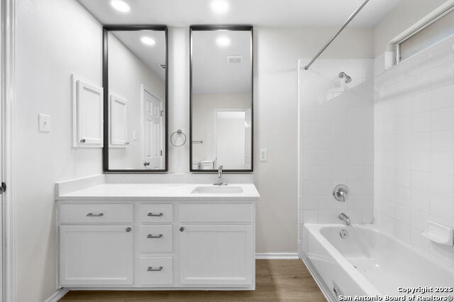 9714 Connemara Bend Property Photo 27
