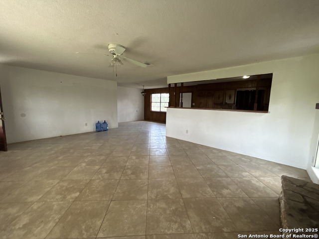1626 Fm 1346 Property Photo 12