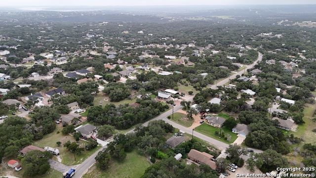 1219 Tanglewood Property Photo 10