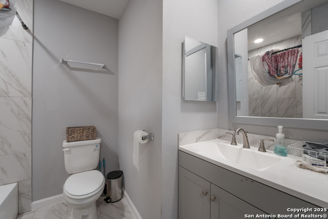 315 Bundy Property Photo 9