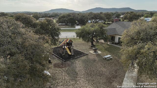125 Private Road 1517 Property Photo 27