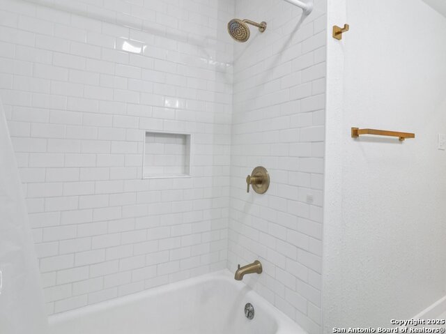 2727 Belvoir Dr Property Photo 19