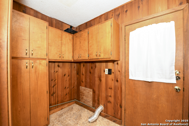 339 Mink Property Photo 23