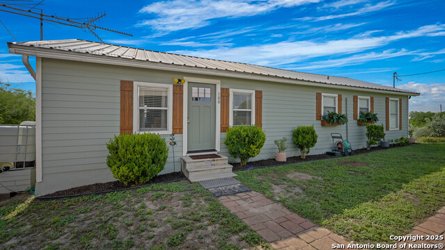 100 Vista 11 Ln Property Photo 1