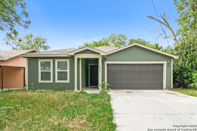 223 Baxter Property Photo 1