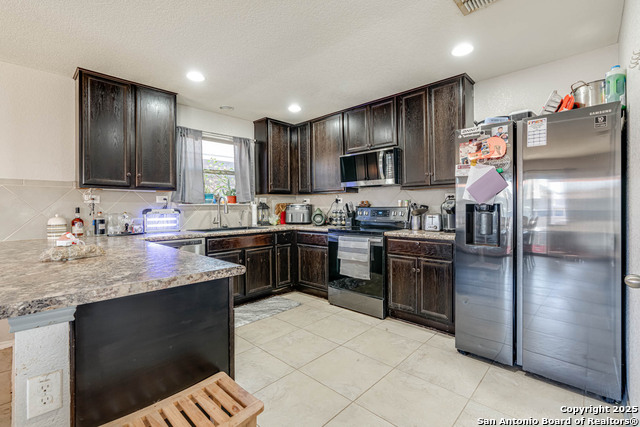 9938 Balboa Island Property Photo 7