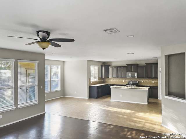 27410 Valle Verde Property Photo 8