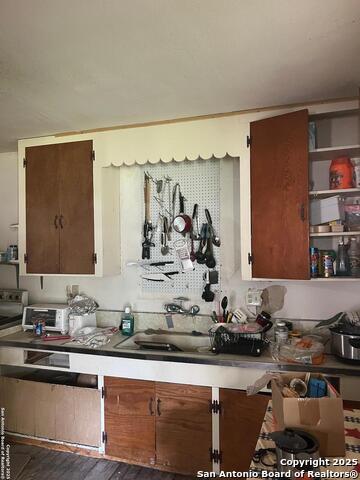 168 Water St Property Photo 5