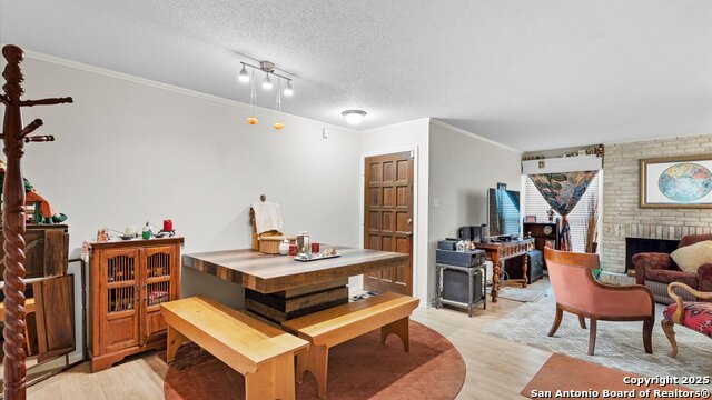 2300 Nacogdoches Property Photo 15