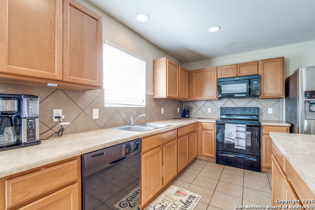 11731 Silver Horse Property Photo 5